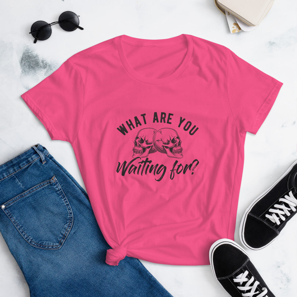 Women\'s Waiting Tee - 5 Category Apparel